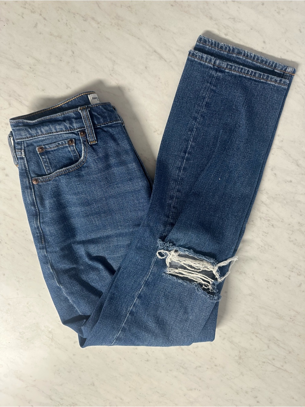 Abercrombie “Ankle Straight Ultra High Rise” Curve Love Jeans